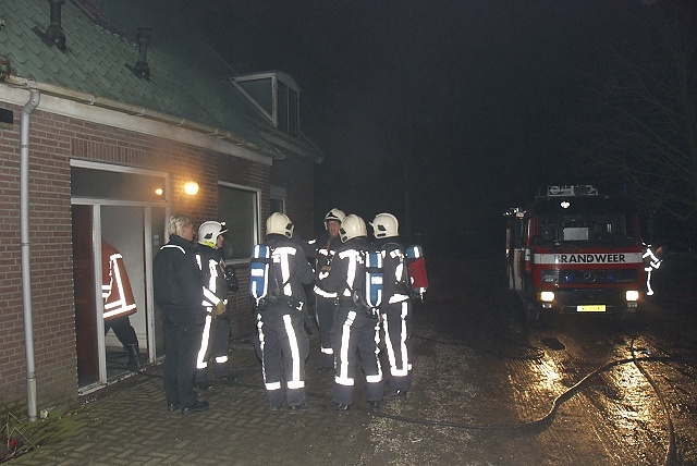 2010/29a/20100203 009 Oefening binnenbrand schuur Bennebroekerweg.jpg